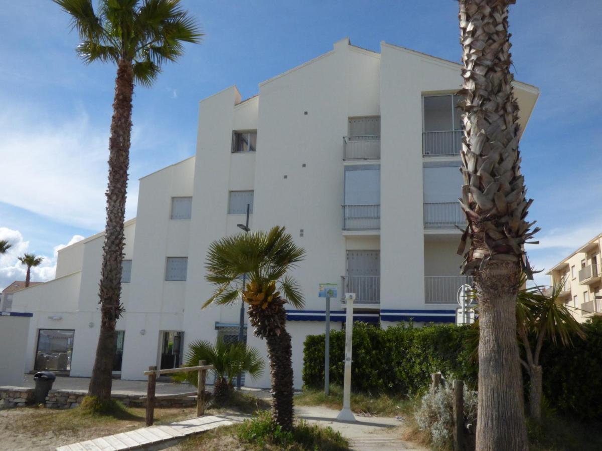 Le Sud Sur Plage Meze Bagian luar foto